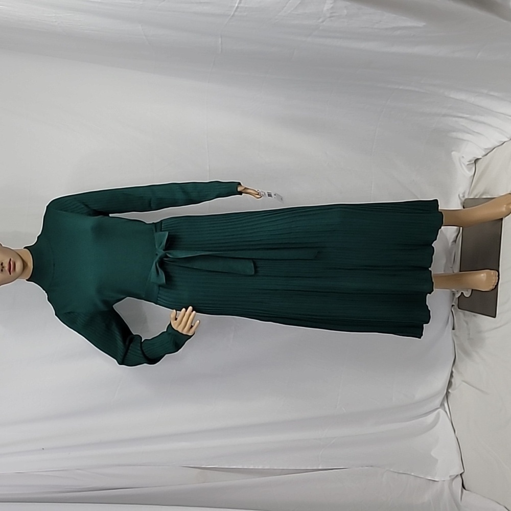Studio One Petite Green Long Sleeve Sweater Midi Dress - Picture 10 of 12